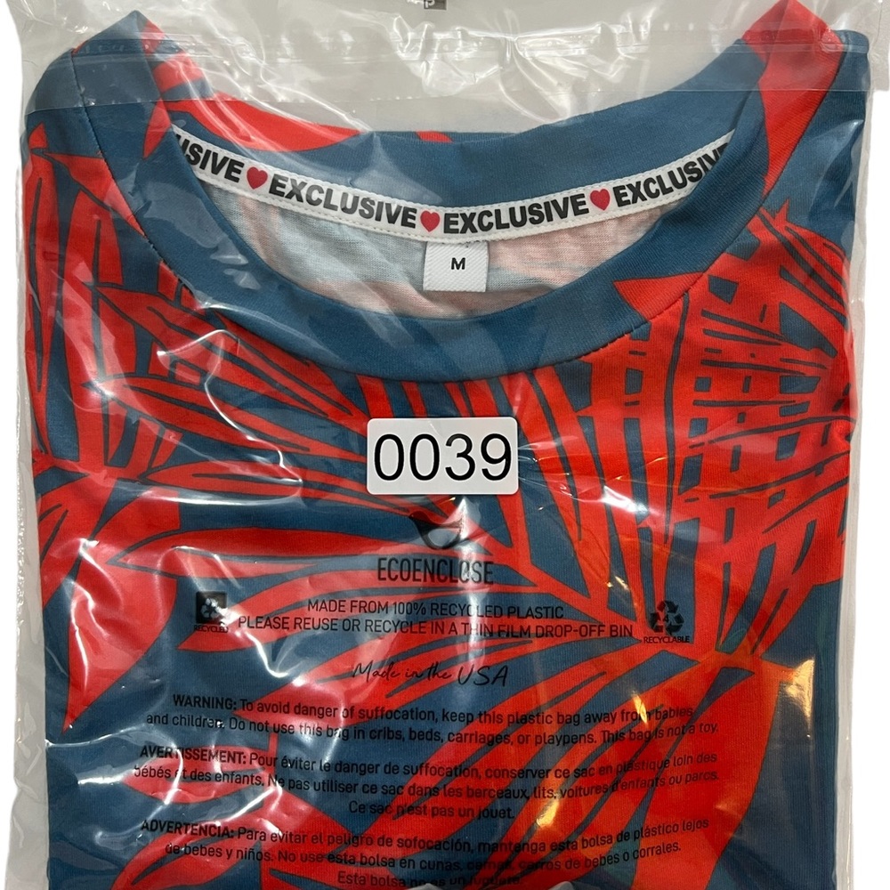 Exclusive T-shirt ~ Boutique Brand - Picture 7 of 8
